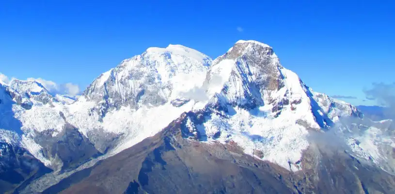 Hermoso nevado de Huascarán de Ancash.