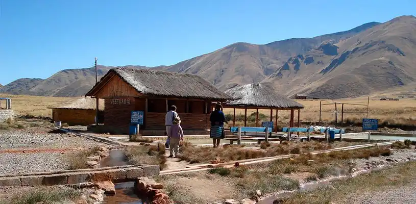 aguas medicinlaes la raya cusco