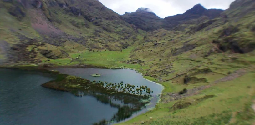 Kinsa Cocha Inkayni peru tours