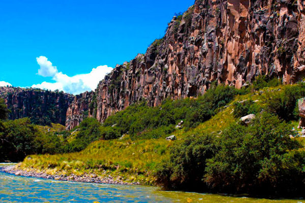 Discover the magic of the Three Canyons of Suykutambo