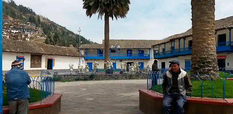 Plaza de Paucartambo, Cusco