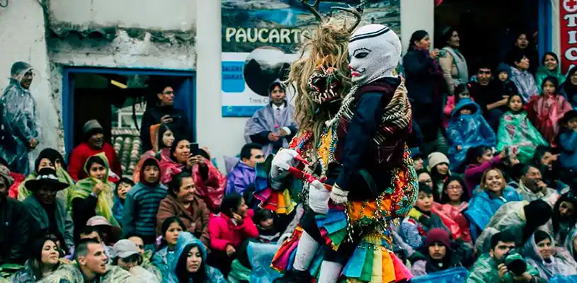 Saqras junto a un pequeño Qolla, Elizabeth Florez Fotografía
