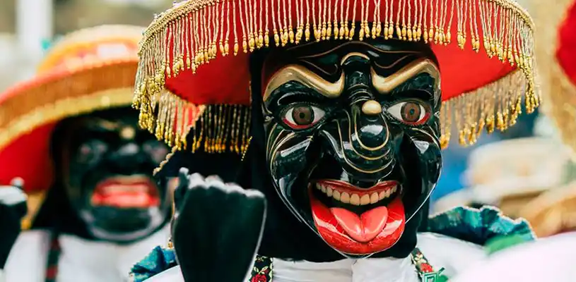 Danza de Paucartambo: Qhapaq Negro, Elizabeth Flores Fotografía