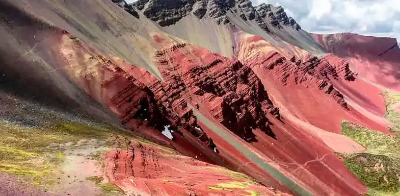 Hermoso Valle Rojo