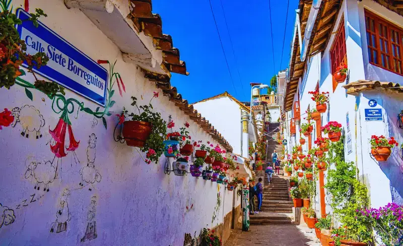 Calle 7 borreguitos en Cusco, la capital del imperio inca
