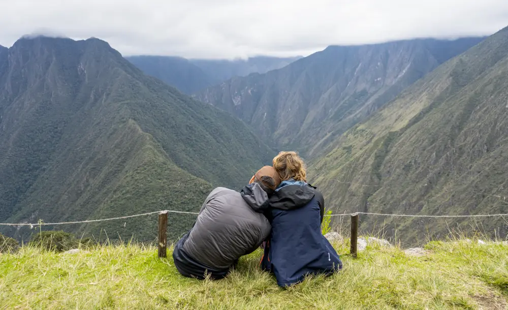 Una pareja pasando el rato.