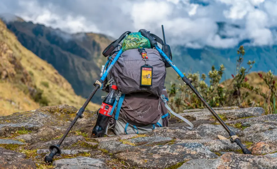 Mochila para acampar y hacer caminatas.