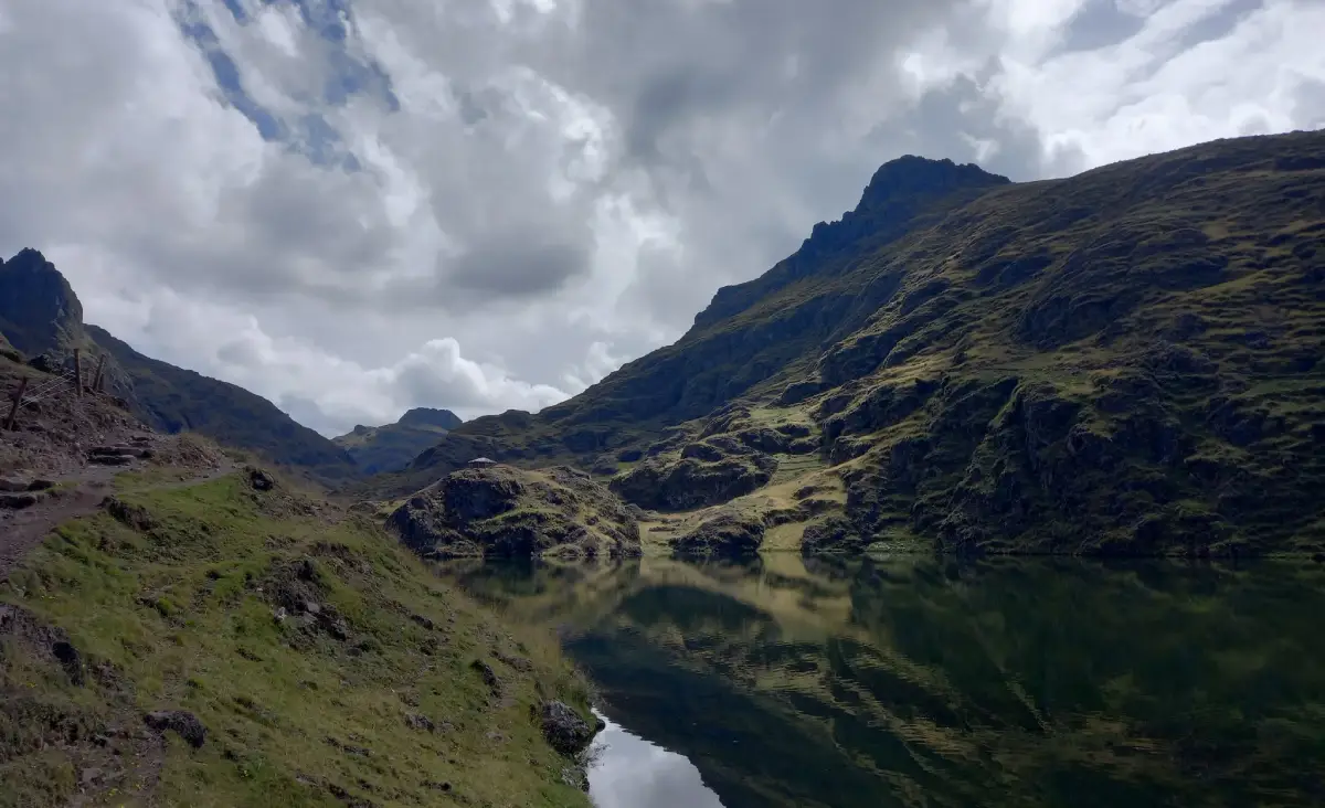 Pisac lakes. Calm and crystal-clear water in Kinsa Cocha lagoon