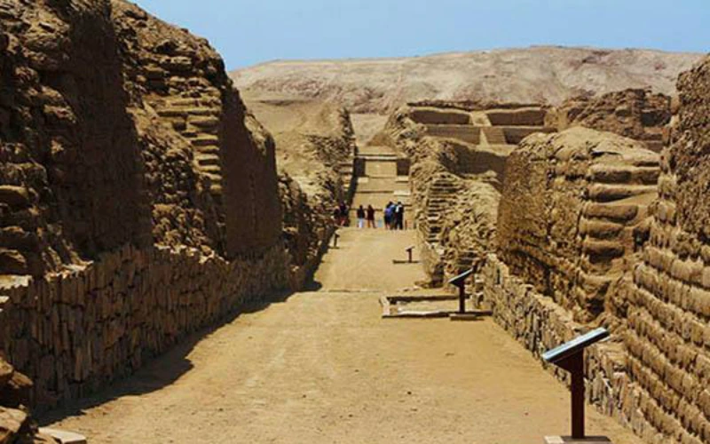 Caral vs Pachacamac. Tours desde Lima en antiguas civilizaciones andinas. Pachacamac como centro religioso del Perú