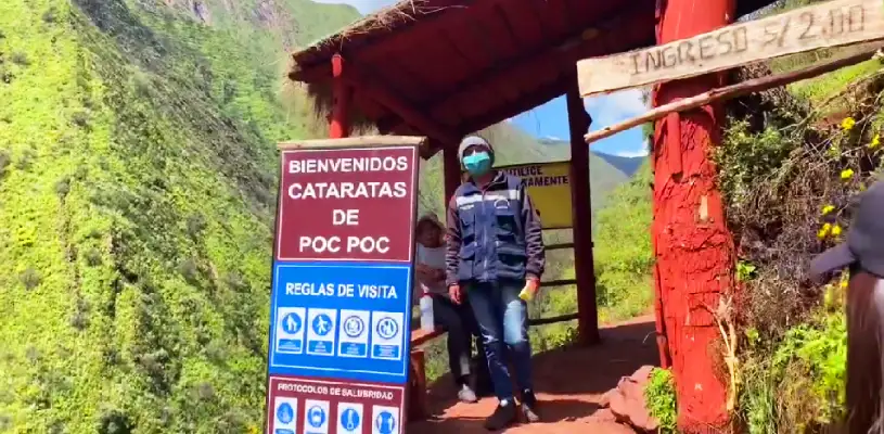 Caseta de control para el ingreso a la catarata de Poc poc