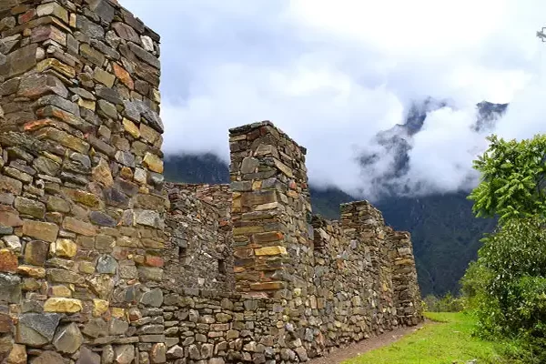 How to arrive to Choquequirao archaeological park?