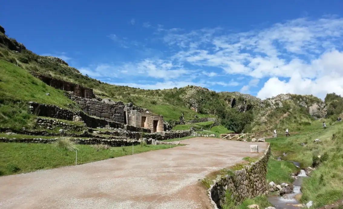 The panoramic landscape in the middle of Huchuy Qosqo trek