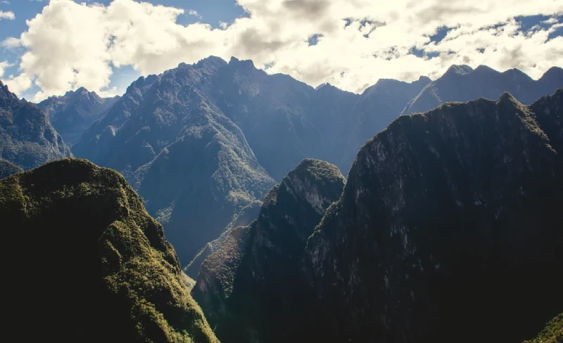 De lima a machu picchu, paisajes y cultura en Perú.