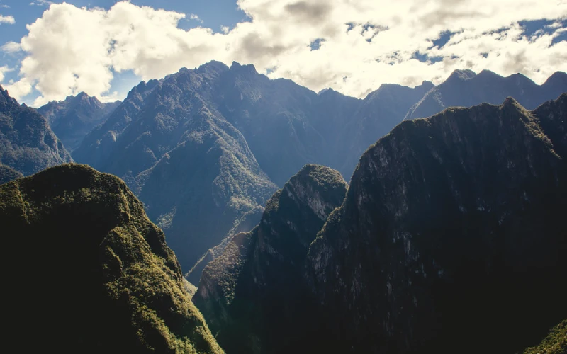 De lima a machu picchu, paisajes y cultura en Perú.