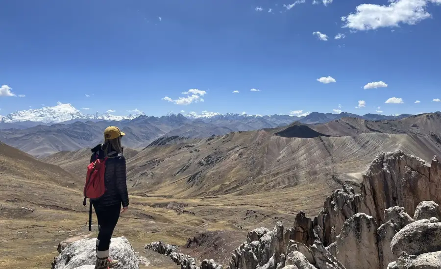 Caminata hacia la montaña de colores Palccoyo