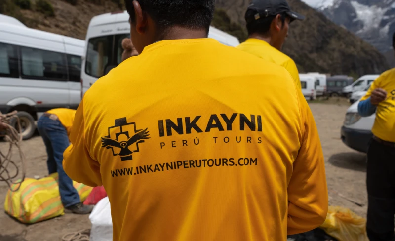 Agencia de viajes Inkayni Peru Tours en la ruta Salkantay Trek