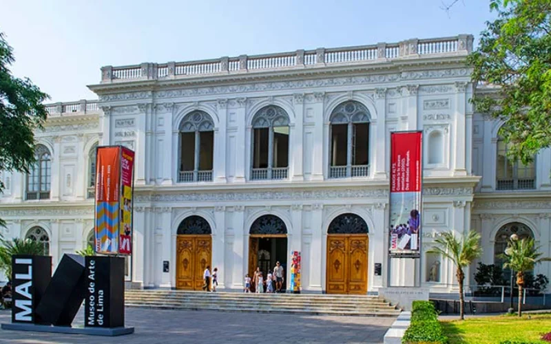Museo de Arte de Lima (MALI), parque de la Exposición. Museos en Lima