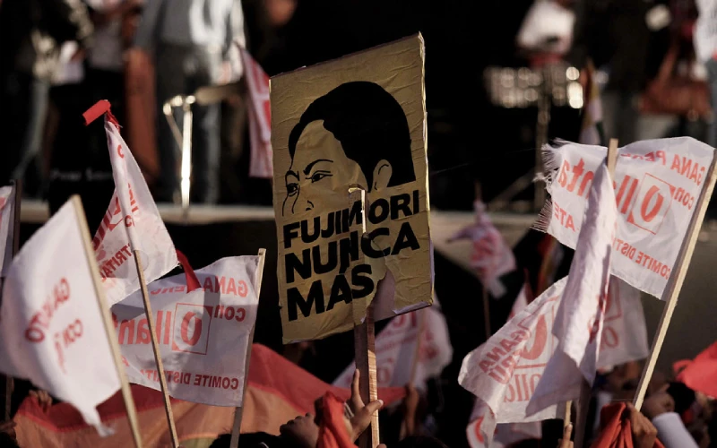 Plazas de Lima. Plaza de Lima con protestas sociales contra Keiko Fujimori