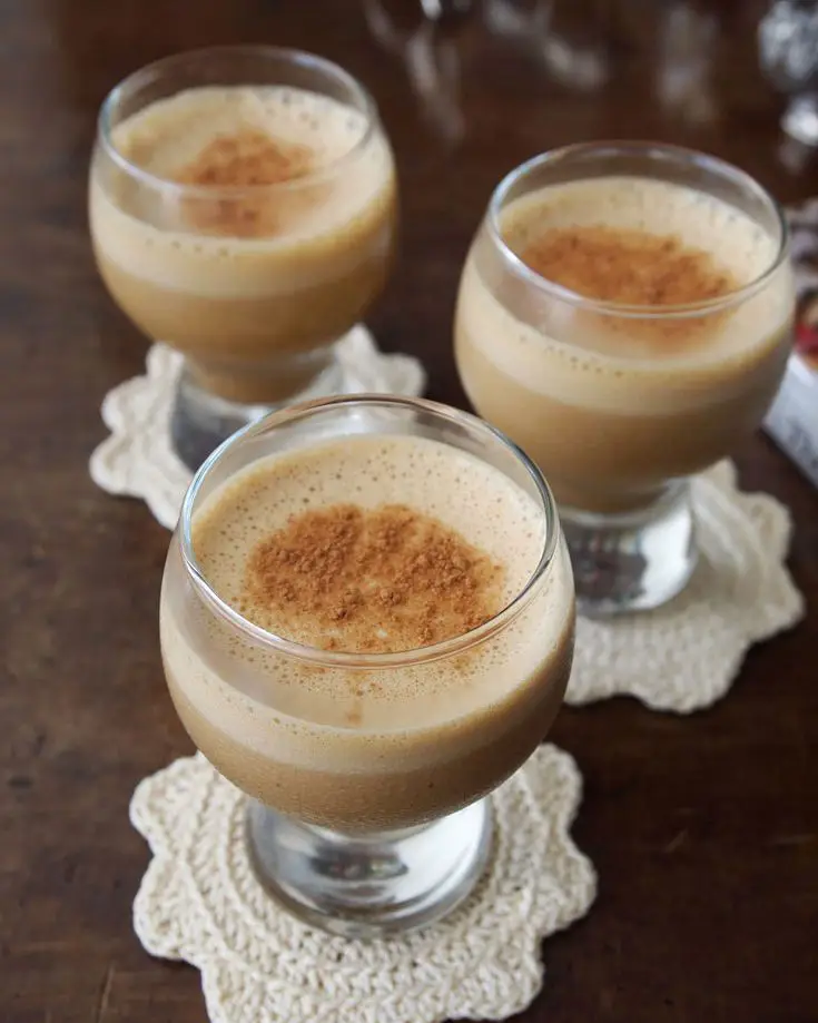 The algarrobina cocktail is a caramelized and creamy drink like an eggnog.