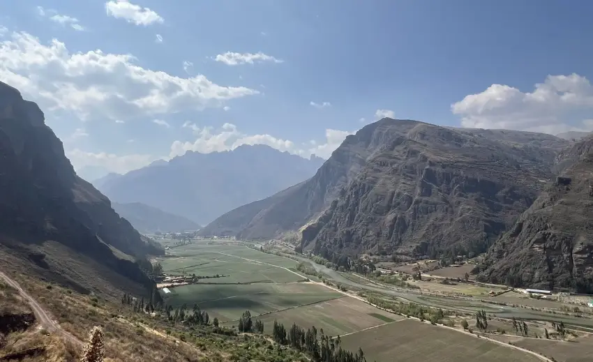 Panoramic view of Huchuy Qosqo.