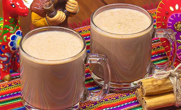 Two cups of hot chocolate for Christmas in Cusco