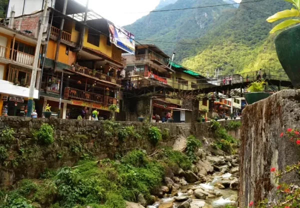 Qué hacer en Aguas Calientes antes o después de visitar Machu Picchu