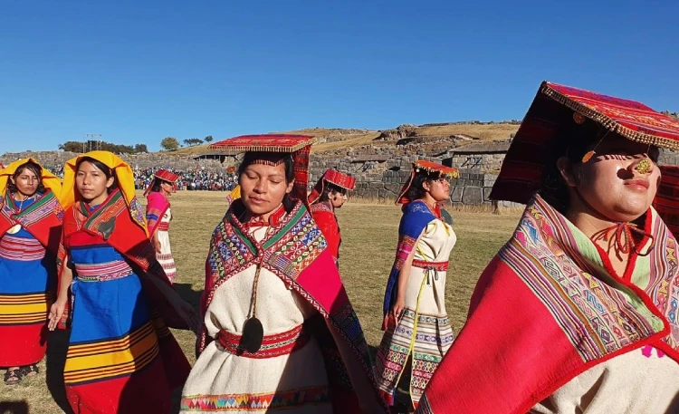 Vírgenes del sol o «acllas»