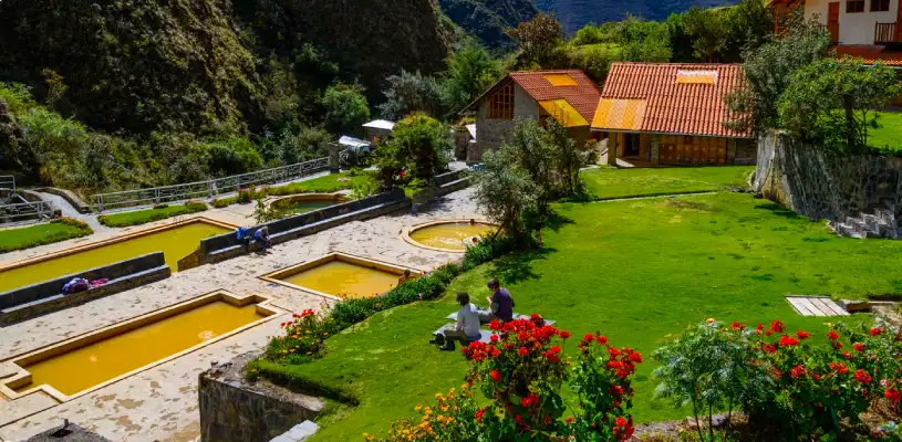 baños termales en lares trek│After the Lares Trek, these natural hot springs provide a well-deserved rest and a chance to relax tired muscles.