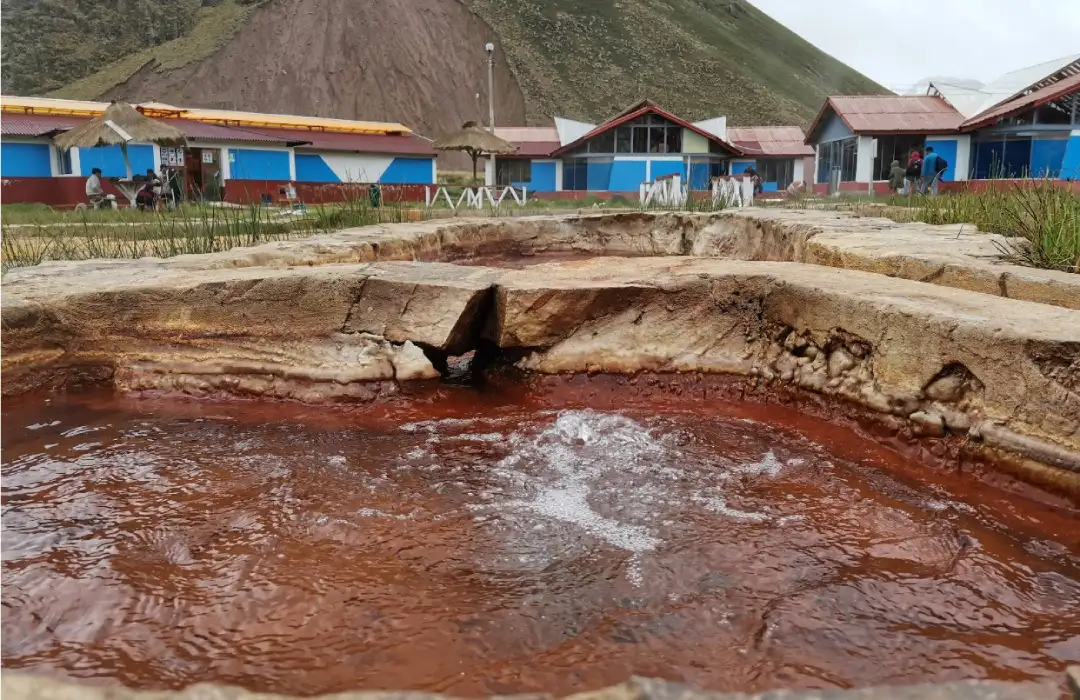 baños termales la raya en temporada seca, cusco