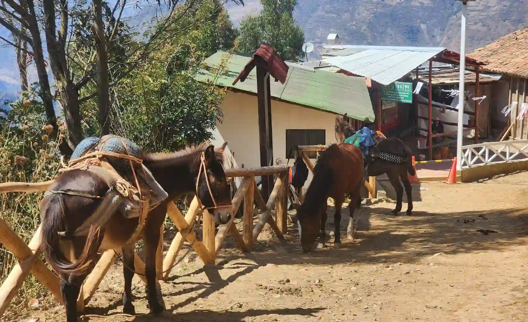 Capuliyoc checkpoint and rest area before the Choquequirao Trek canyon descent