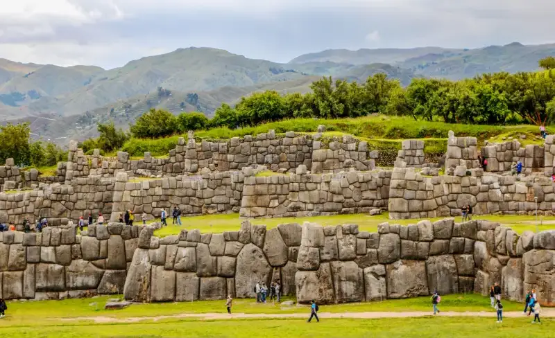 Noon, Horseback Riding in Cusco, Outdoor Activity