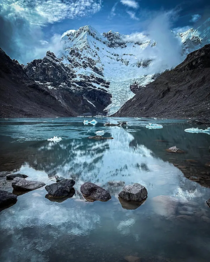 Turquoise water and high-altitude glacial relief at Ausangate, Cusco, Peru