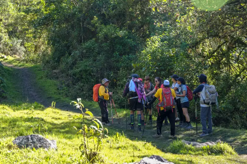 La ruta de Salkantay hacia Lucmabamba
